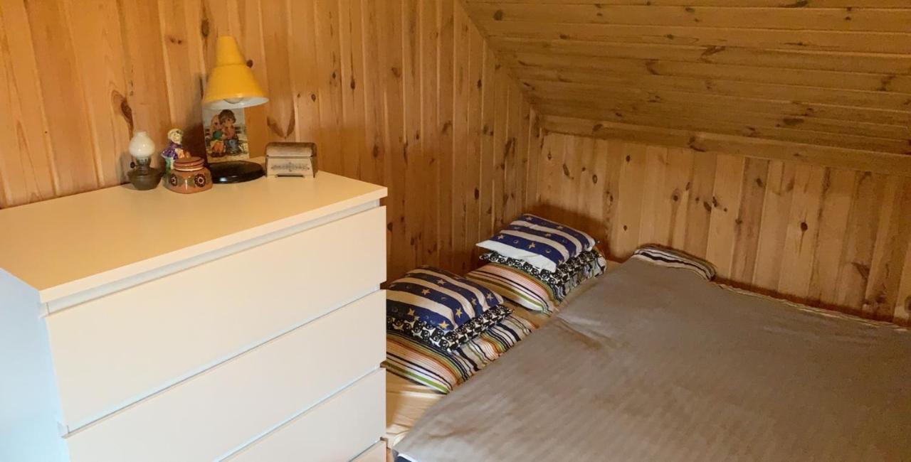 Villa Dom Pod Sosnami à Rzewnie Extérieur photo